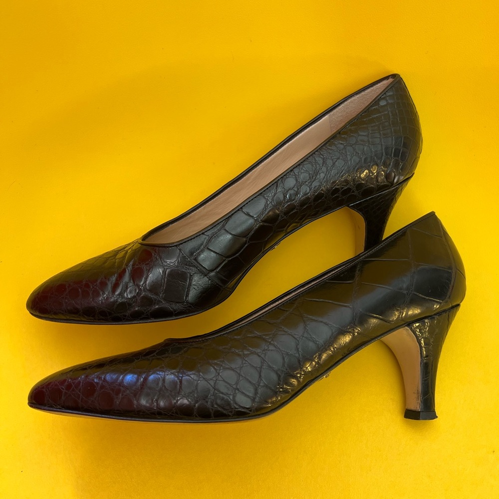 8.5-9 ITALY ALLIGATOR PUMPS vintage Louisiana handmade USA almond toe 90s vibe